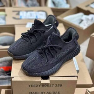Best Yeezy Boost 350 v2 Pallets